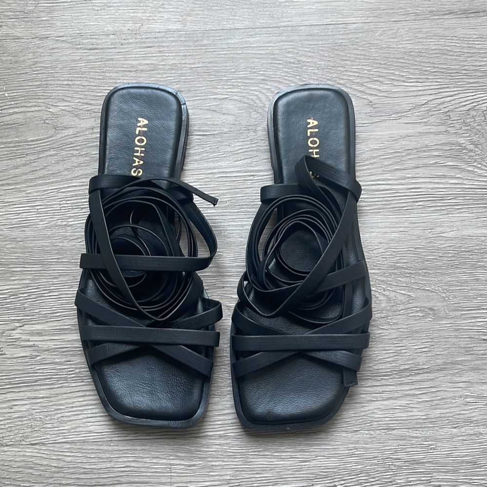 Alohas Element Sandals Size 7 - Picture 6 of 8
